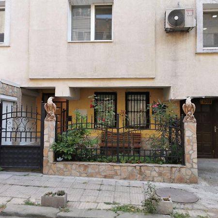 Simona Apartment Burgas Екстер'єр фото