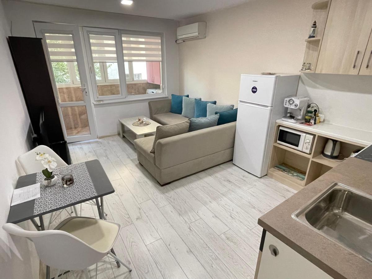 Simona Apartment Burgas Екстер'єр фото